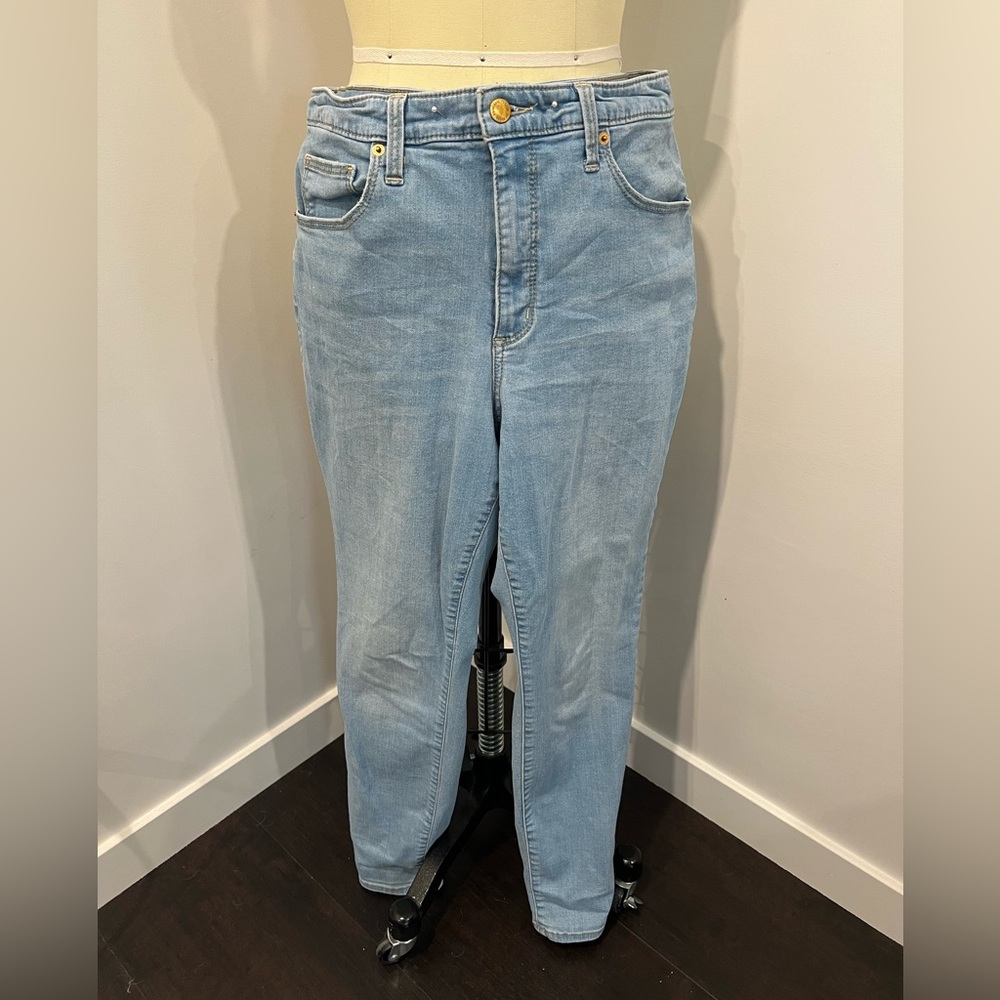 Universal Threads Light Blue High Rise Skinny Jeans